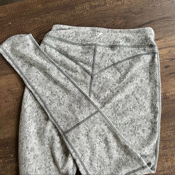 Gymshark Fleur Texture leggings - charcoal grey - Picture 4 of 5